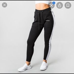 Alphalete stripped joggers
